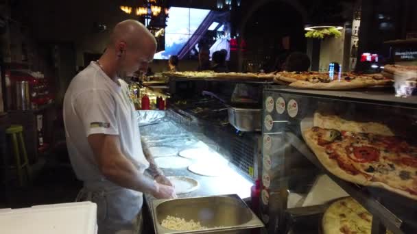 Lviv Ukraine Decembrie 2019 Procesul Gătire Pizza Într Pizzerie — Videoclip de stoc