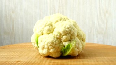 Harekette karnabahar avcılığı. Kesme tahtası.