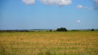 Tarım alanı. Harekette çekim..