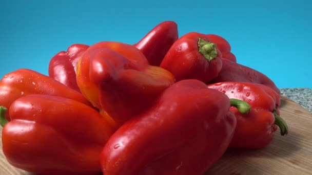 Sweet Red Pepper Shooting Movement Shooting Kitchen — Stock Video