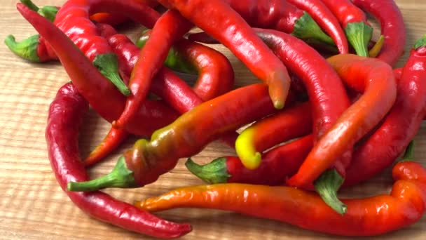 Red Chilli Pepper Shooting Movement Shooting Kitchen — Stock Video