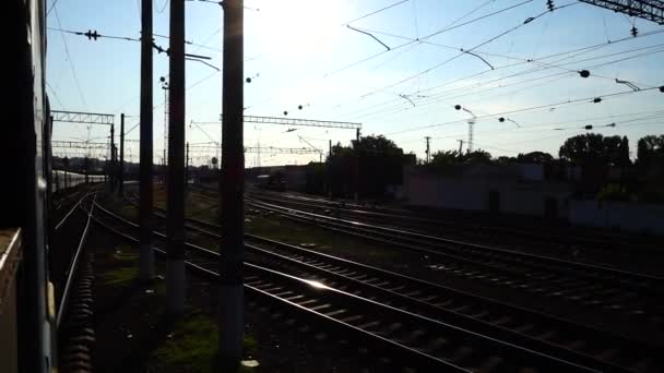 移動中の列車の撮影 動きの中で撃つ — ストック動画