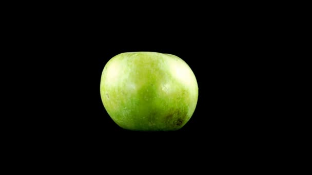 Manzana Sobre Fondo Negro — Vídeo de stock