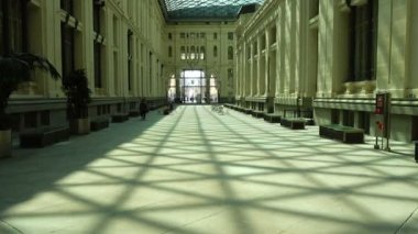 Madrid 'in mimarisi ve minimalizm. İspanya. Harekette çekim..