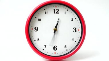 Saatlerce çekim. Zaman aşımı. Saatlerin kadranı çekiliyor.