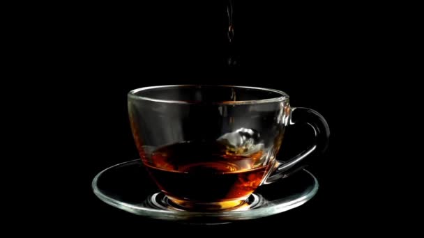 Herbata Jest Wlewana Kubka Zwolniony Ruch — Wideo stockowe