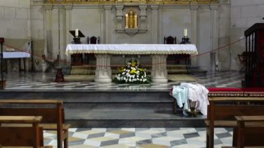 TOLEDO, İspanya - 30 Mart 2018 Toledo, İspanya 'daki San Juan de los Reyes Manastırı.
