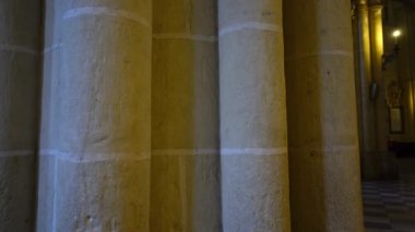 Aziz Mary 'nin Primat Katedrali' nin içi. Toledo 'lu Aziz Mary Katedrali. İspanya.