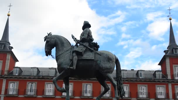 Socha Filipa Iii Starostově Náměstí Madridu Španělsku Plaza Mayor Jedno — Stock video