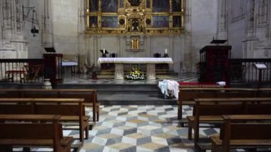 Toledo, İspanya 'daki San Juan de los Reyes Manastırı' nın içinde. Toledo, İspanya 'daki San Juan de los Reyes Manastırı..