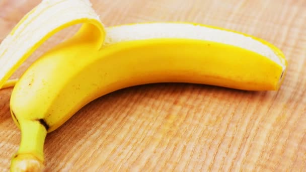 Shooting Banana Stop Motion — Stock Video