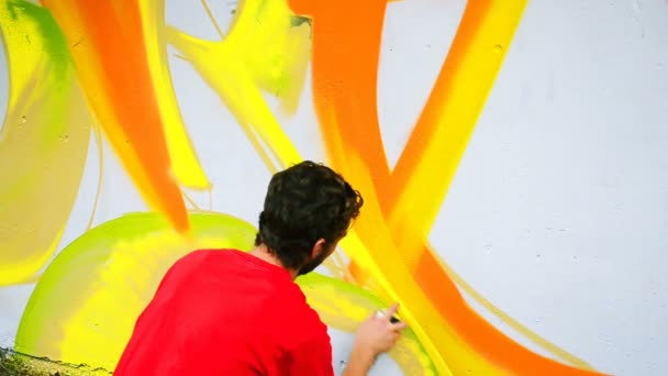 Artist Draws Graffiti Fence Abstract Drawing — Stock Video