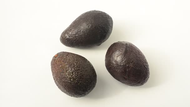 Aguacate Sobre Fondo Blanco Tiro Aguacate — Vídeos de Stock