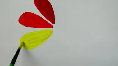 Soyut bir çiçek çiz. Zaman aşımı.