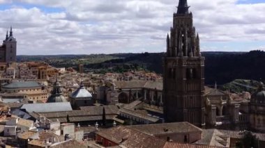 Toledo 'lu Aziz Mary Katedrali. Zaman aşımı.