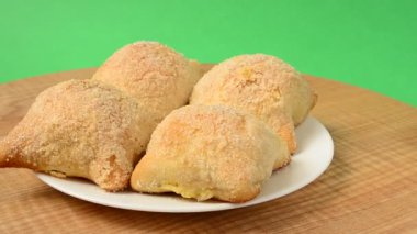 Elmalı börekler. Harekette çekim..