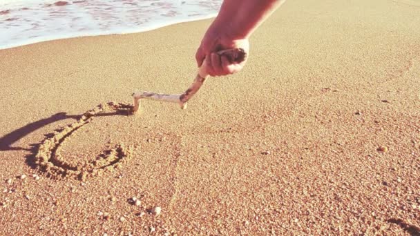 Schrijven Woorden Zand Het Woord Oceaan Zand Schieten Het Strand — Stockvideo