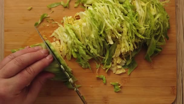 Cuisinier Coupe Chou Sur Planche Découper — Video