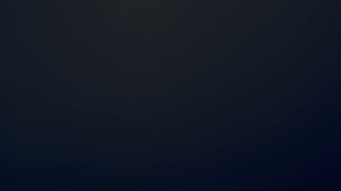 Gökyüzünde şimşek çaktı. Yıldırım atışı.