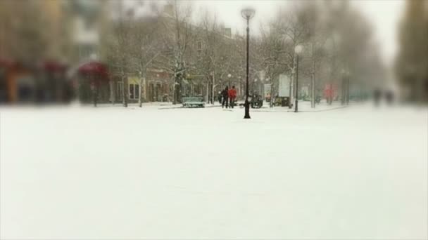 Снег Городе Медленное Движение Стрельба Январе — стоковое видео