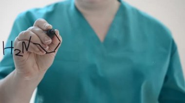 Novocain 'in kimyasal formülü. Bir işaret çizelim..