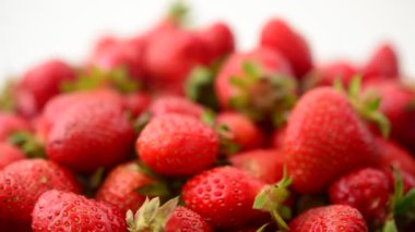 Yazın çilek. Harekette çekim..