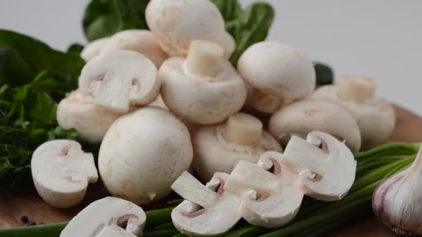 Champignons Sur Une Planche Bois Champignons Frais — Video