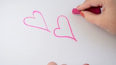 Yürek çekeriz. Çizim süreci.