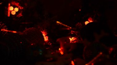 Noel ve yeni yıl oyuncakları. Aralık 'ta festival oyuncakları çekiliyor..