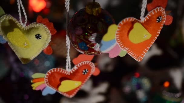 Tiro Brinquedos Festivos Dezembro Brinquedos Natal Ano Novo — Vídeo de Stock