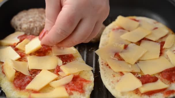 Preparamos Sanduíche Panela Ato Fritar Preparamos Sanduíche — Vídeo de Stock