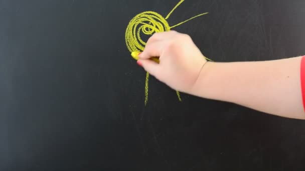 Dibujo Veraniego Sobre Tabla Dibujamos Tiza Tabla — Vídeos de Stock