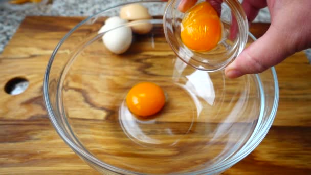 Falling Yolk Bowl Slow Motion — Stock Video