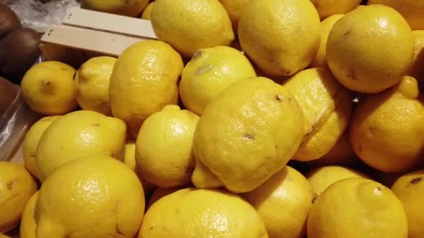 Citrons Frais Dans Magasin — Video