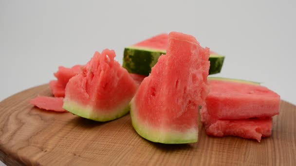 Aufnahme Einer Wassermelone Auf Einem Küchentisch Schießen Der Bewegung — Stockvideo