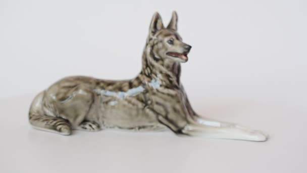 Disparo Una Estatuilla Perro Oveja Tiro Una Estatuilla — Vídeos de Stock