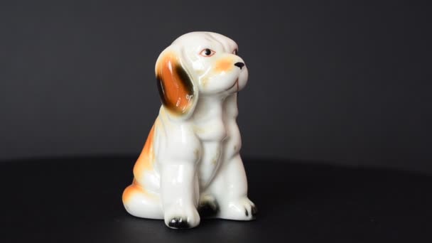 Disparo Una Figura Spaniel Tiro Una Estatuilla — Vídeos de Stock