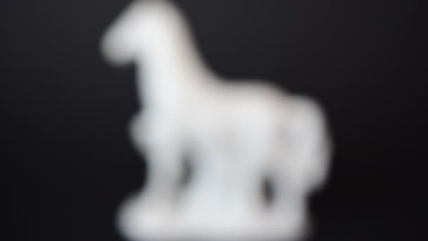 Figurka Konia Strzelanie Figurki — Wideo stockowe