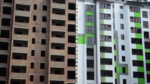 Edificio Apartamentos Disparos Una Casa Momento Construcción Tiro Una Fachada — Vídeo de stock