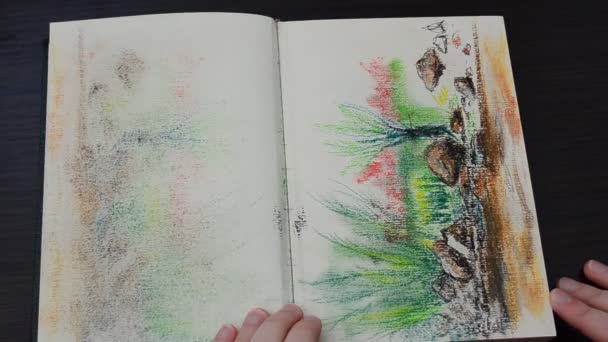 Sfogliamo Quaderno Con Disegni Disegni Schizzi Dell Artista — Video Stock