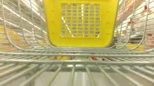 Kar Een Supermarkt Schieten Beweging — Stockvideo