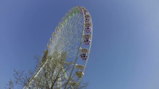 Time Lapse Big Wheel Sky Shooting Afternoon — Stock Video