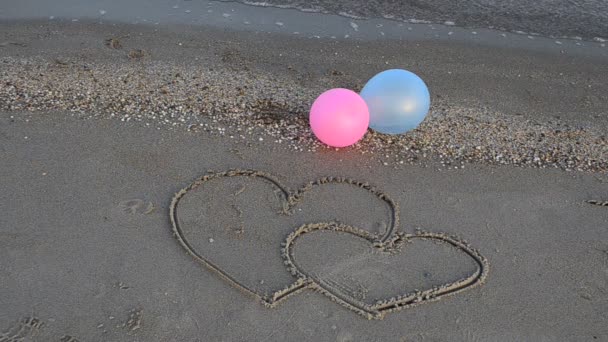 Två Hjärtan Stranden Kärleksfulla Hjärtan — Stockvideo