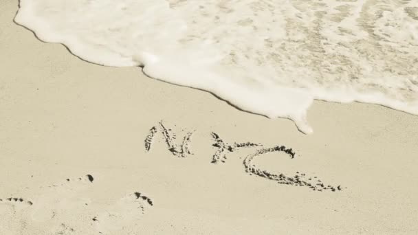 Nyc Geschrieben Sand Beach New York Eine Inschrift Auf Sand — Stockvideo