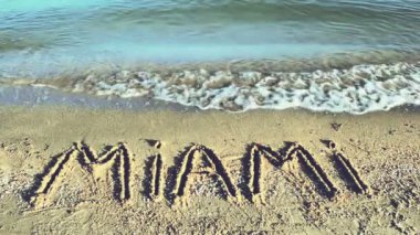 Miami 'nin kuma kazınmış hali. Kuma kazınmış..