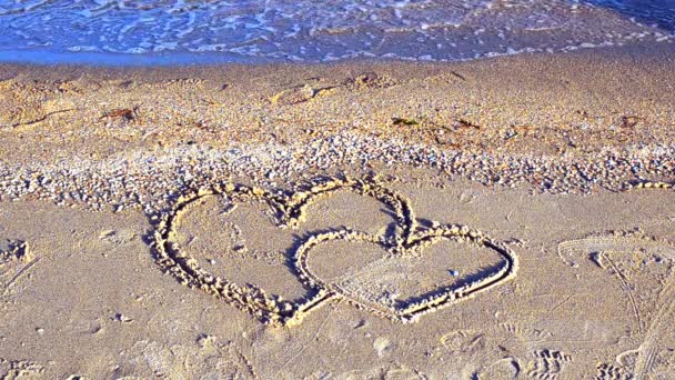 Liefdevolle Harten Twee Harten Het Strand — Stockvideo