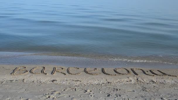 Die Inschrift Barcelona Auf Sand Inschrift Auf Sand Der Strand — Stockvideo