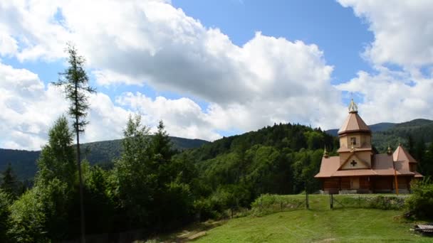 Dreharbeiten Den Karpaten Orthodoxe Holzkirche Ukraine — Stockvideo