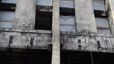 Kiev, Ukrayna 'daki Sendika Binası. Devrimden sonra yanan ev..