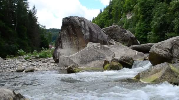 Montanhas Rio Pedras Rio Montanha — Vídeo de Stock